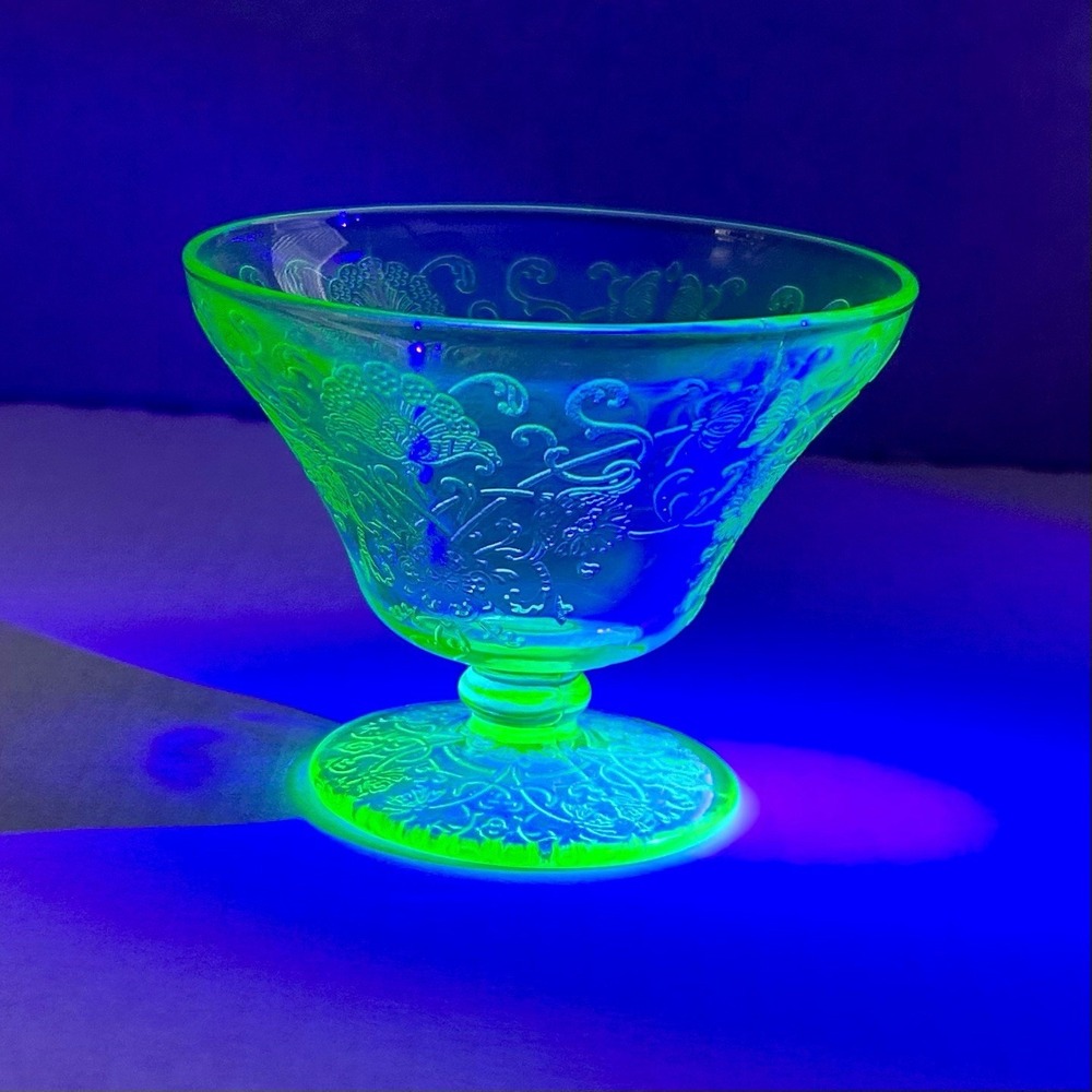 Hazel Atlas Glass FLORENTINE No 2 Green Champagne Sherbet Depression Uranium